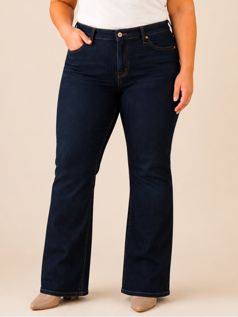 Levi’s 512 Perfectly Slimming Bootcut Jeans Dark Wash Women’s Size 12